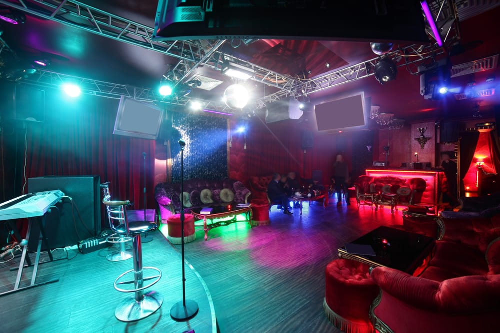BAR/RESTAURANT WITH LIVE MUSIC